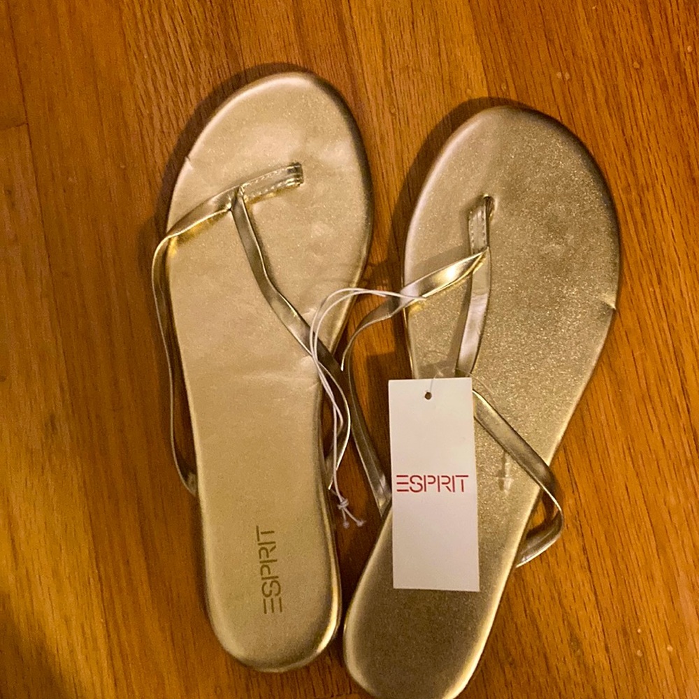 ESPRIT Woman's Size 8, Gold Sandals Flip Flops, Style Party-E